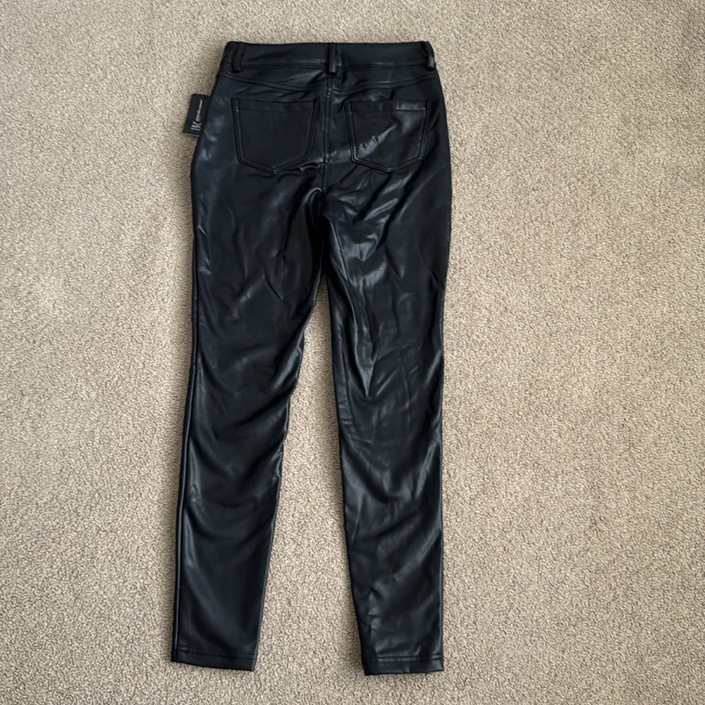 462M NWT INC International Concepts Women's Faux-Leather Skinny Pants - Size: 4P